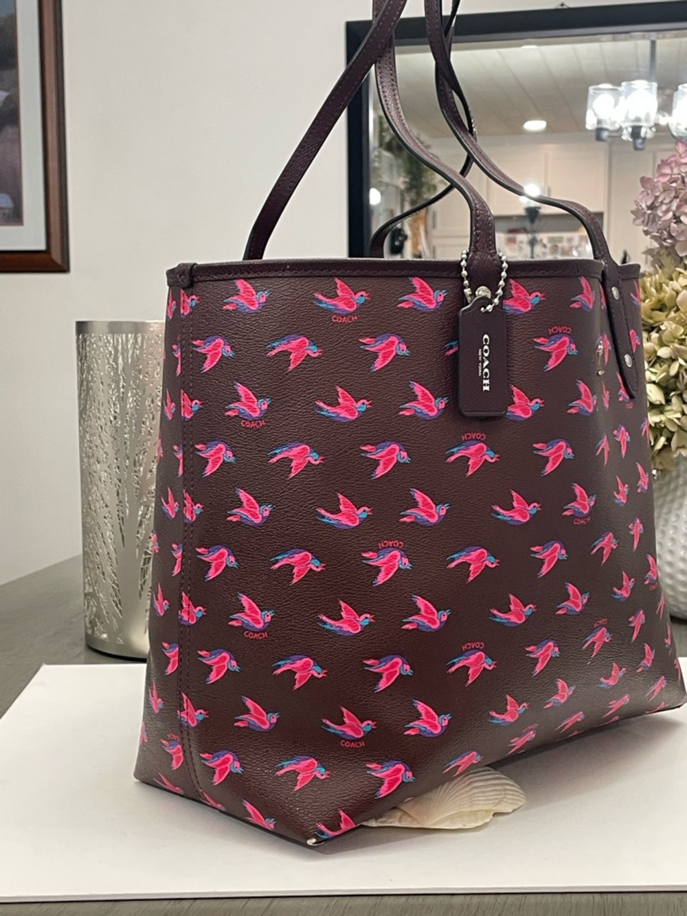 Coach reversible Maroon Tote with Pink Bird Motif - Picture 4 of 15